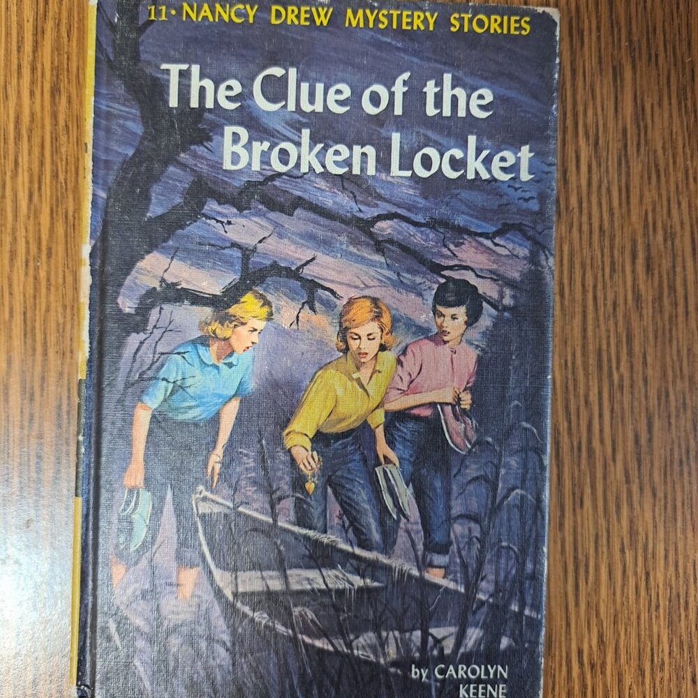 Nancy Drew The Clue Of The Broken Locket Hard Cover Book #11 1965